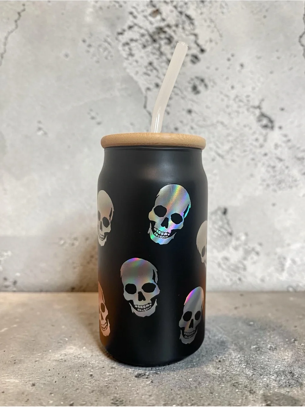 Black Skull Glass and Bamboo Tumbler with Iridescent Skulls NWOT Eco Friendly
